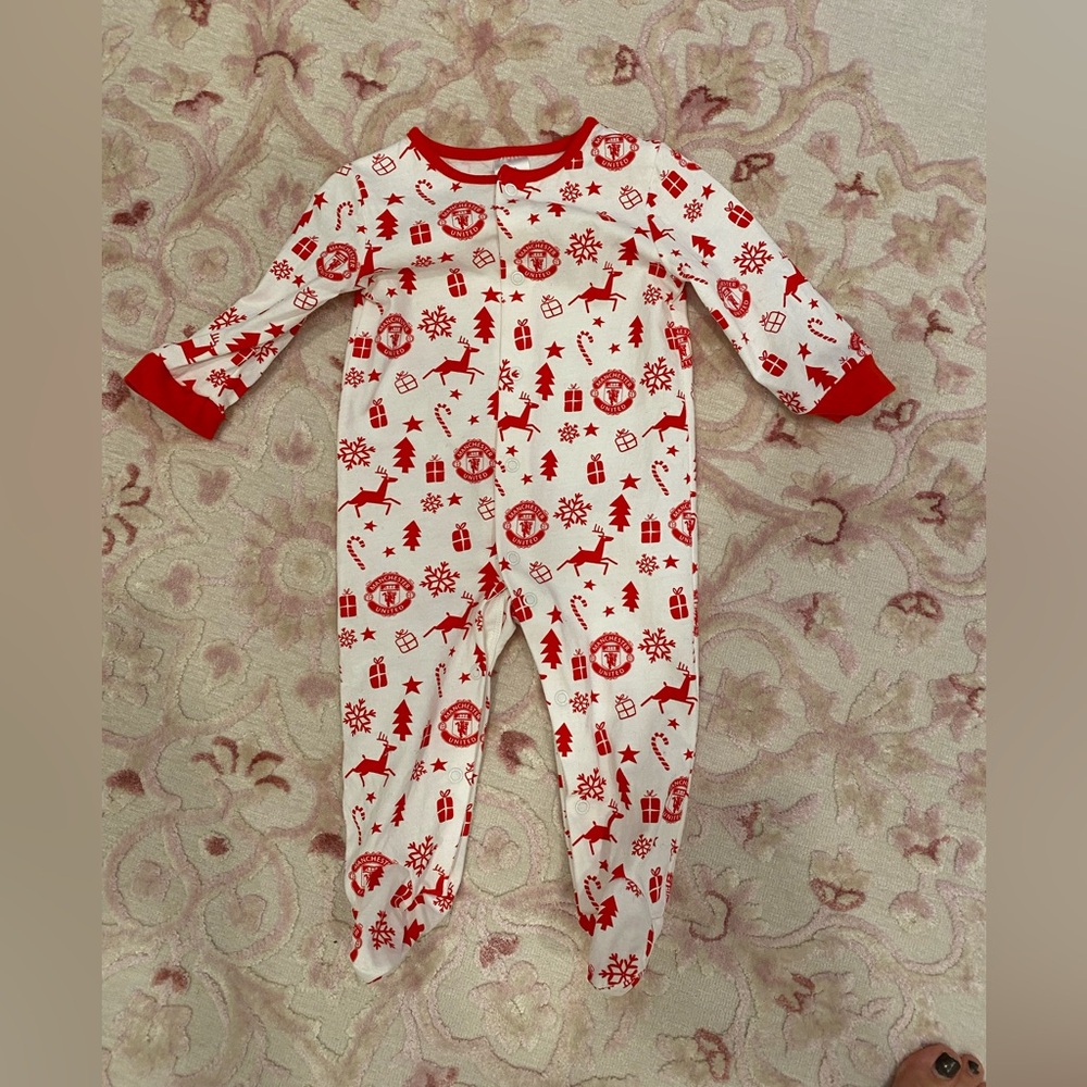Manchester United Christmas Footie, size 6-9 months, Unisex